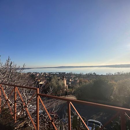 Sguardo Sul Lago Trevignano Romano Ngoại thất bức ảnh
