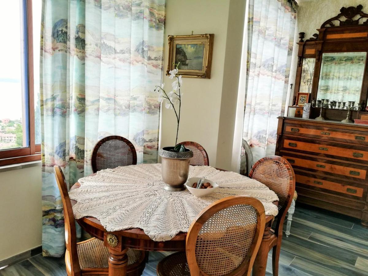 Sguardo Sul Lago Trevignano Romano Ngoại thất bức ảnh
