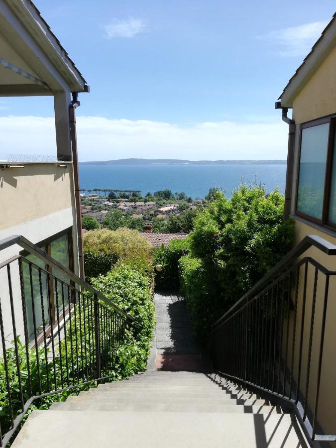 Sguardo Sul Lago Trevignano Romano Ngoại thất bức ảnh