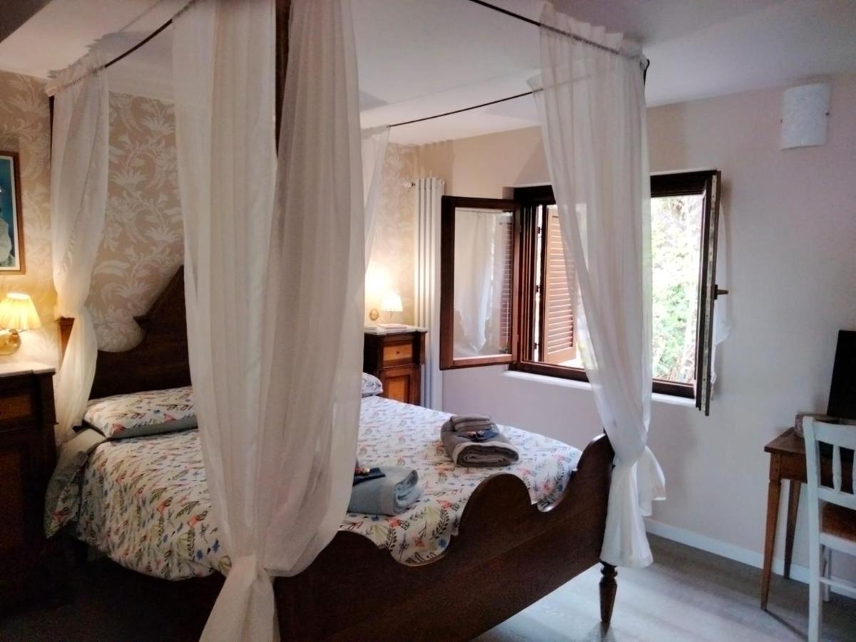 Sguardo Sul Lago Trevignano Romano Ngoại thất bức ảnh